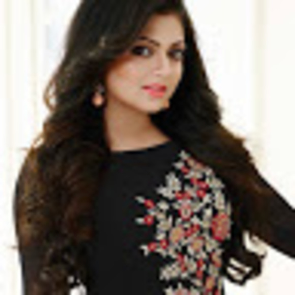 Profile Picture of Nezhaisrae Nezha (@nezhaisrae) on Poshmark