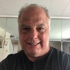 Profile Picture of halweiss128 (@halweiss128) on Tiktok
