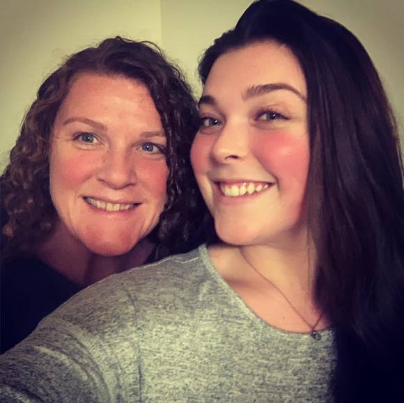 Profile Picture of Jennifer Dambroski (@jendamfinancial) on Poshmark