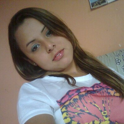 Profile Picture of Daniela  Vicente (@danielavicente9) on Twitter