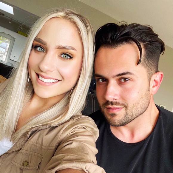 Profile Picture of Alexa Seliga (@alexa_seliga) on Poshmark