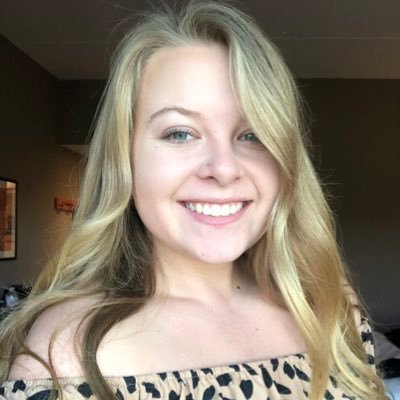 Profile Picture of Laura Ervin ♕ (@Laura_ervin22) on Twitter