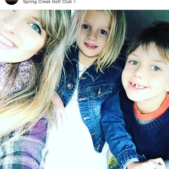 Profile Picture of Samantha Quarrier (@squarrier) on Poshmark