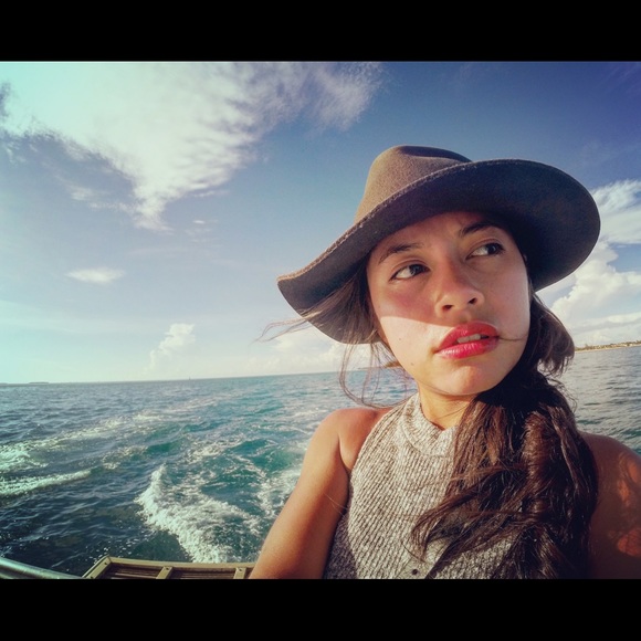 Paula Legaspi - Poshmark Profile Picture of Paula Legaspi (@paulegaspi) on Poshmark