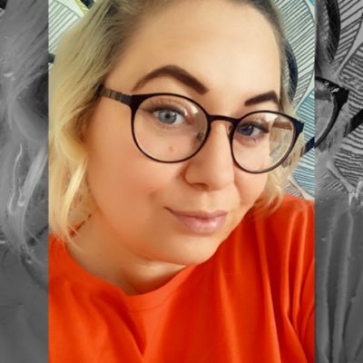 Profile Picture of Leeann Clarkson (@leeannward) on Twitter
