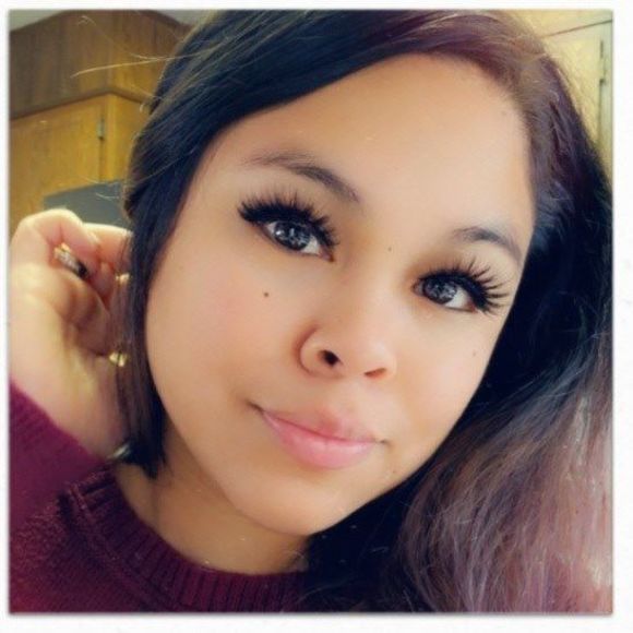 Profile Picture of Claudia Wong tapia (@claudiawong50) on Poshmark