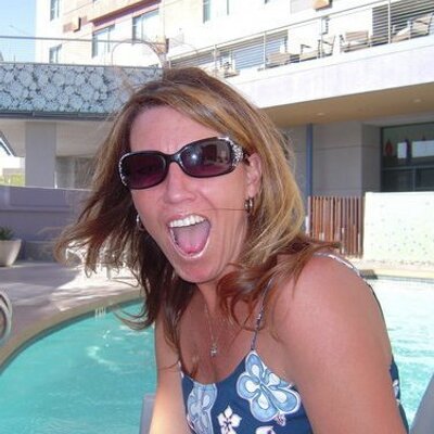 Profile Picture of Laurie Wilcox (@Dunzmama) on Twitter