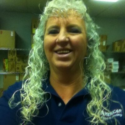 Profile Picture of Donna Meacham (@MeachamY) on Twitter