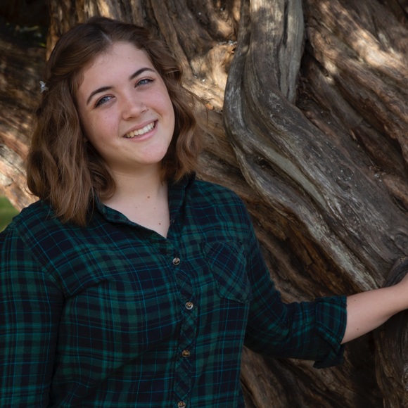 Profile Picture of Hannah Roberts (@astrobotany) on Poshmark