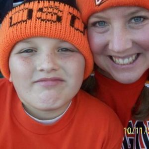 Profile Picture of Julie Lovell (@sunnyisfunny) on Myspace