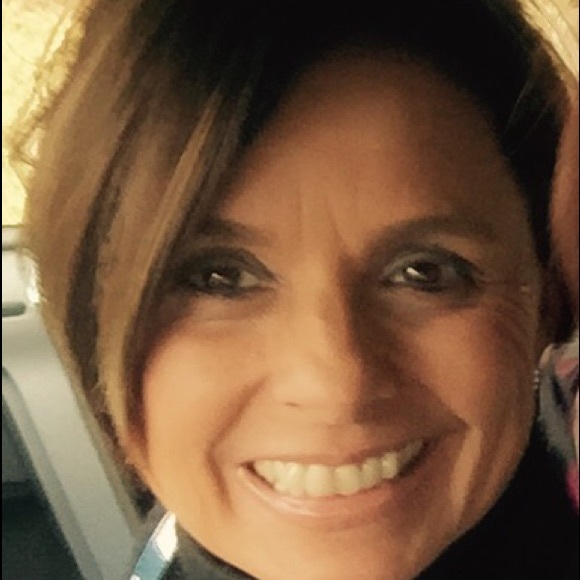 Profile Picture of Kathy Sherrill (@kathy_sherrill) on Poshmark