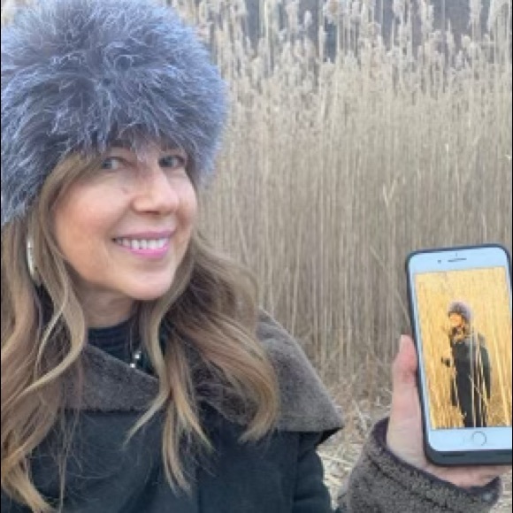 Profile Picture of Karen Dworkin (@stylingsherpa) on Poshmark