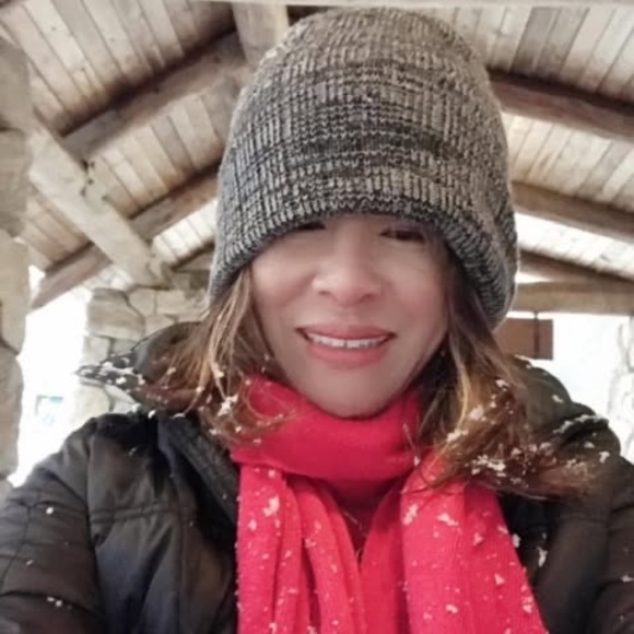 Profile Picture of Napapat Napapat (@npp1554) on Poshmark