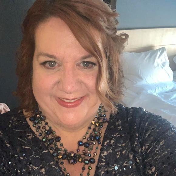 Profile Picture of Jill Stasch (@jillyordy) on Poshmark