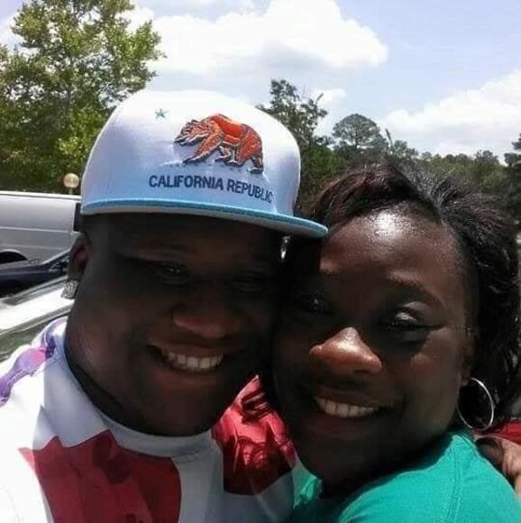Profile Picture of Deandre Scott (@scottboyzent95) on Poshmark