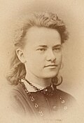 Profile Picture of Ellen Favorinon Wikipedia