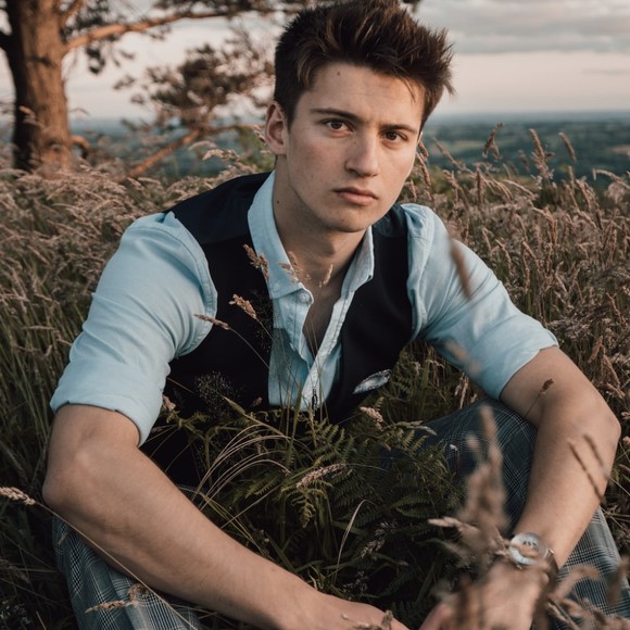 Lonnie Roddenberry - Poshmark Profile Picture of Lonnie Roddenberry (@lonnie5u0pr) on Poshmark