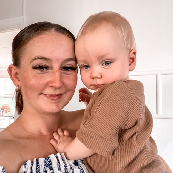 Profile Picture of Danielle Vinicombe-penrose (@danielle1998233) on Poshmark