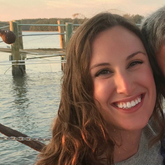 Profile Picture of Zoe Falkenstein (@zoe_falk) on Poshmark