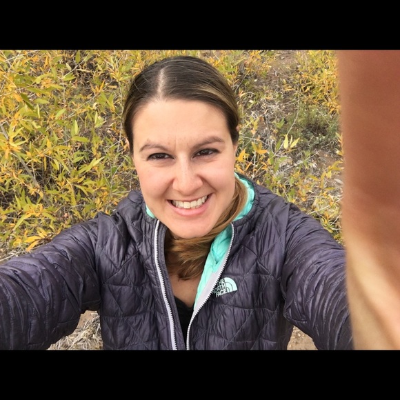 Profile Picture of Elena Manulik (@emanulik) on Poshmark