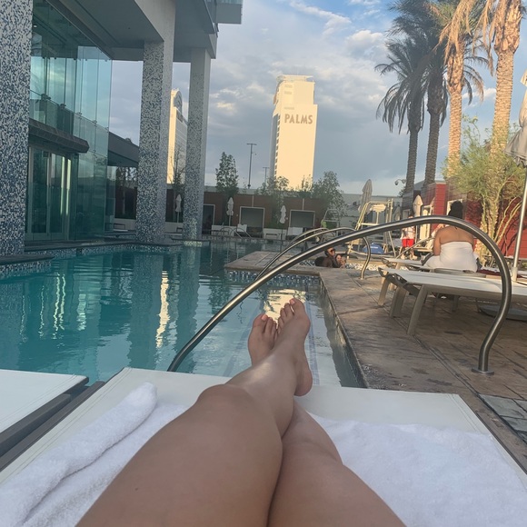 Profile Picture of Yolanda Osuna (@osunay) on Poshmark