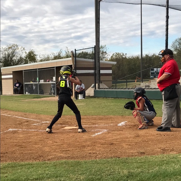 Nikki Mccann - Poshmark Profile Picture of Nikki Mccann (@mccannn) on Poshmark