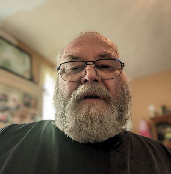 Profile Picture of Bryan Peek (@bryanpeek832) on Poshmark