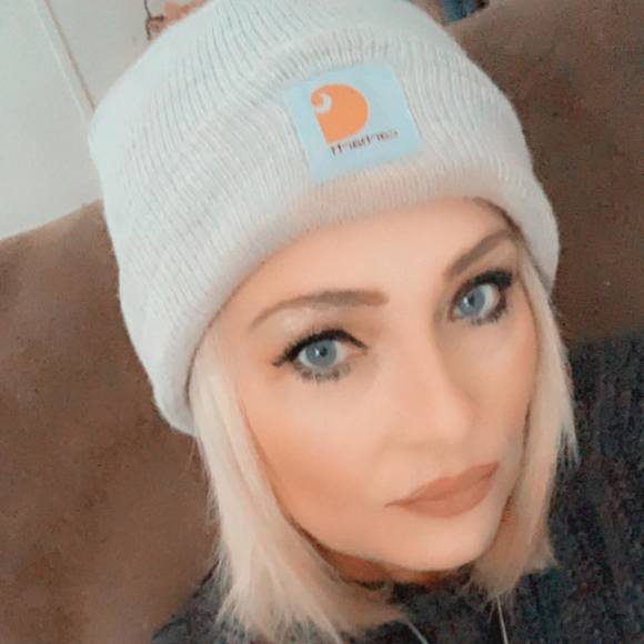Profile Picture of Beth Hoopengarner (@bethann2675) on Poshmark