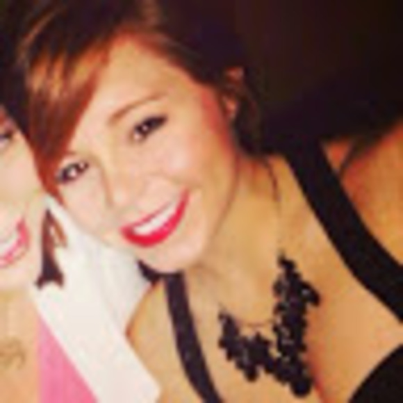 Rebecca Jelley - Poshmark Profile Picture of Rebecca Jelley (@rebeccajelley) on Poshmark