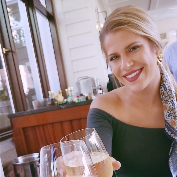 Lexy Nodtvedt - Poshmark Profile Picture of Lexy Nodtvedt (@lexylu34) on Poshmark