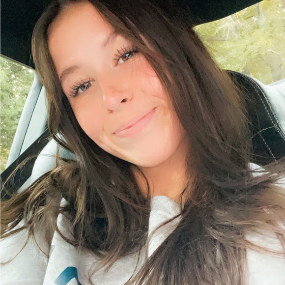 Profile Picture of Bridget Taylor (@bridgettaylo826) on Poshmark