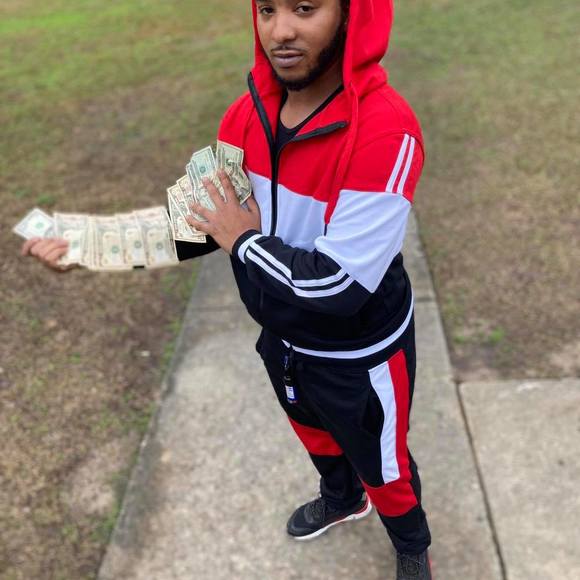 Profile Picture of Andre Thomas (@andrethomas764) on Poshmark