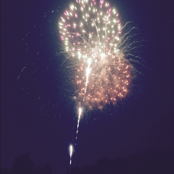 Profile Picture of Kris Karich (@karich) on Poshmark