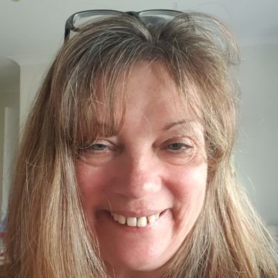 Profile Picture of Lorraine Stevenson (@lorrainejs) on Twitter