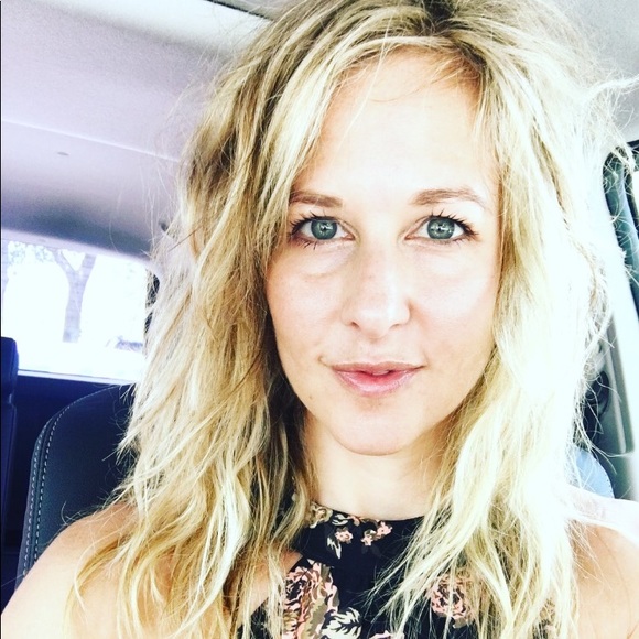 Profile Picture of Stacie Richardson (@nelliepie44) on Poshmark
