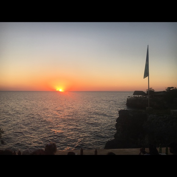 Profile Picture of Renee Roppolo (@snay349) on Poshmark