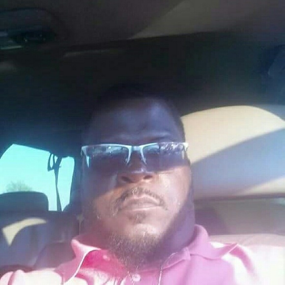 Profile Picture of Michael White (@thesht42) on Poshmark