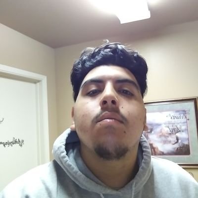 Profile Picture of Andrew Tirado (@apollosteez33) on Twitter