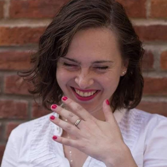 Profile Picture of Katherine Mccombs (@katherinenmcc) on Poshmark
