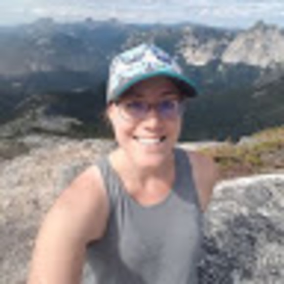 Profile Picture of Alison Merta (@alisonmerta) on Poshmark