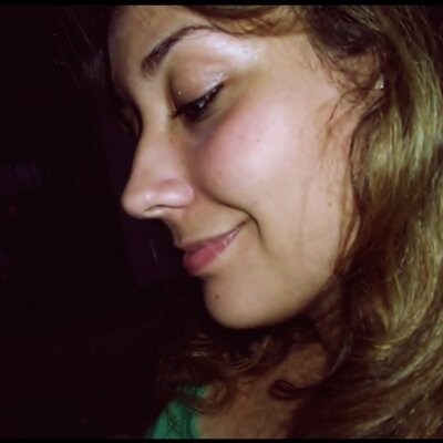 Profile Picture of Aliny Fernandez (@LilyFernandez) on Twitter