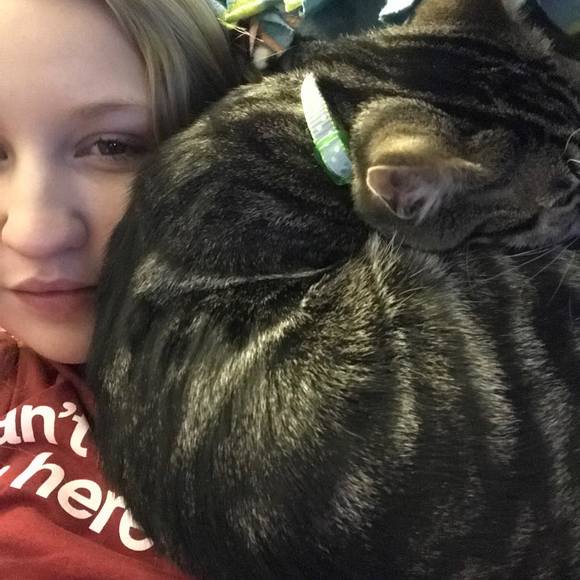 Profile Picture of Rebecca Rahtz (@rebecca_rahtz) on Poshmark