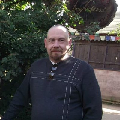 Profile Picture of Mick Rowe (@MickRowe68) on Twitter