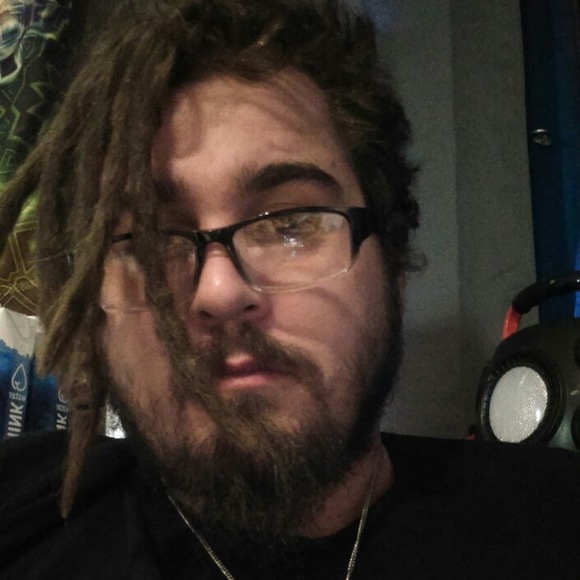 Profile Picture of Randy Mack (@headyjedi) on Poshmark
