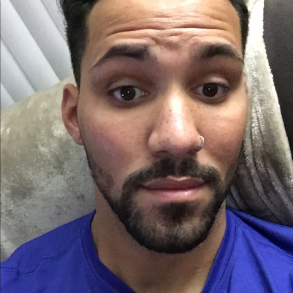 Profile Picture of Timothy Ryan (@trye1724) on Poshmark