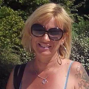 Profile Picture of Coco De La Roche (@cocodelaroche13) on Tiktok