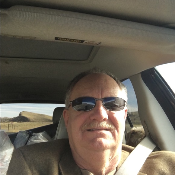 Profile Picture of Steve Jennings (@threests) on Poshmark