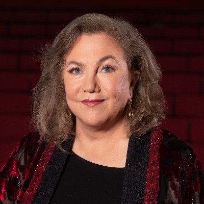 Profile Picture of Kathleen Turneron Twitter