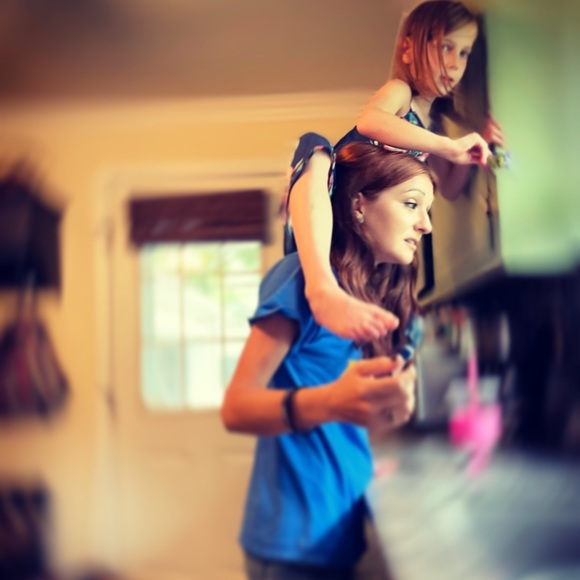 Profile Picture of Angela Ciparelli (@angiecip) on Poshmark