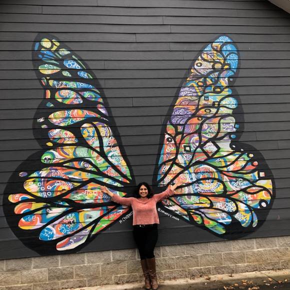 Profile Picture of Pooja Srivastava (@poojasrivastava) on Poshmark